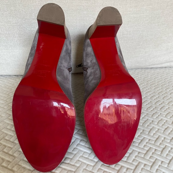 Like New!   Grey Christian Louboutin calf suede ankle boot. - Picture 8 of 11
